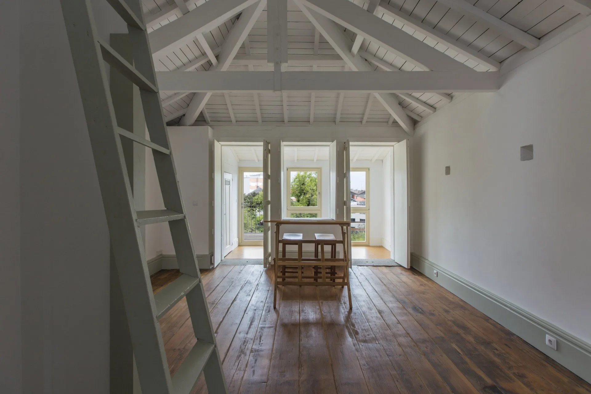 Casa Atelier da Rua do Almada - Atelier e vista para o jardim